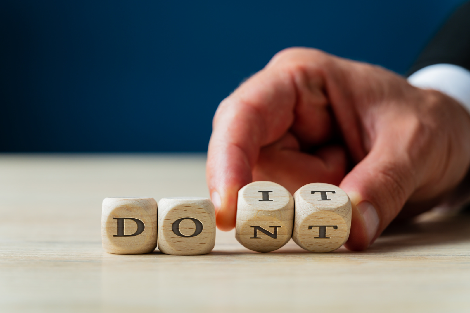 Pickleball Etiquette: The Do’s and Don’ts of Sportsmanship on the Court - GATORSTRIKE