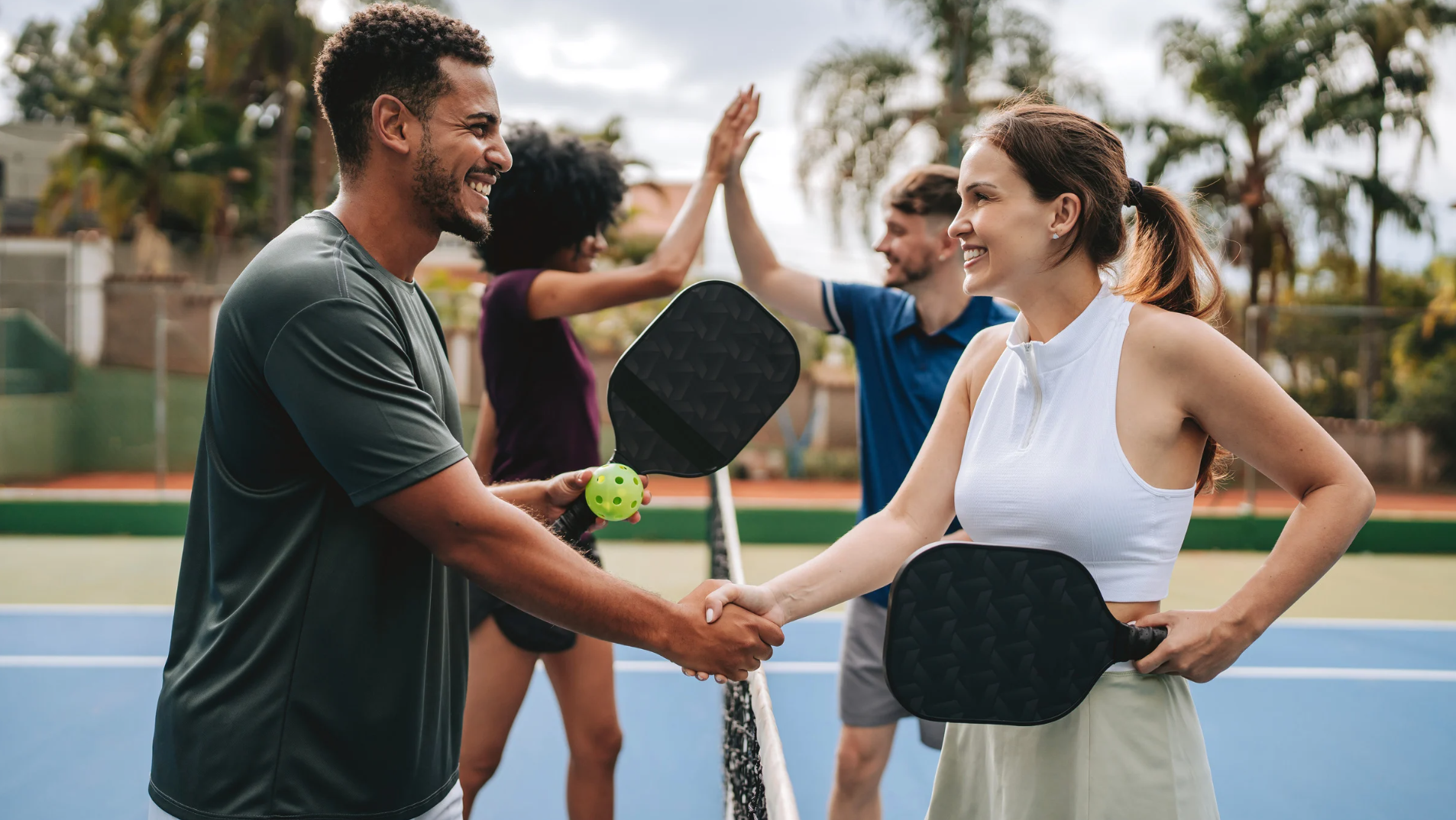Cross-Court Communication: What Body Language Reveals in Doubles Play
